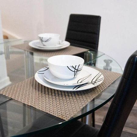 Parking, Smart Tv'S In All Rooms! Свонсі Екстер'єр фото
